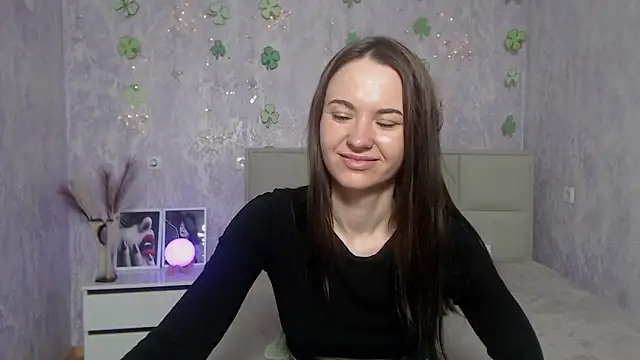 KaraCriegs online show from March 22, 2025, 9:21 pm