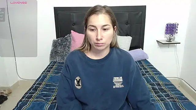 Iris love18 online show from February 13, 2025, 11:50 am