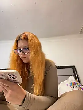 NadiraNoor online show from December 7, 2024, 9:11 pm