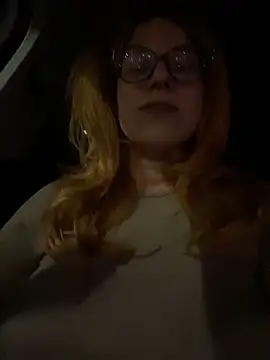 NadiraNoor online show from January 10, 2025, 10:15 pm