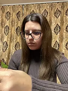 NadiraNoor online show from February 25, 2025, 8:51 pm