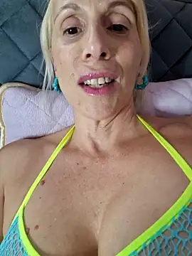 Ina HotX online show from September 22, 2025, 2:08 pm