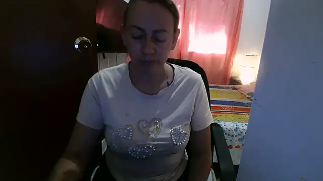 Chanel 87xxx online show from April 22, 2026, 10:00 pm