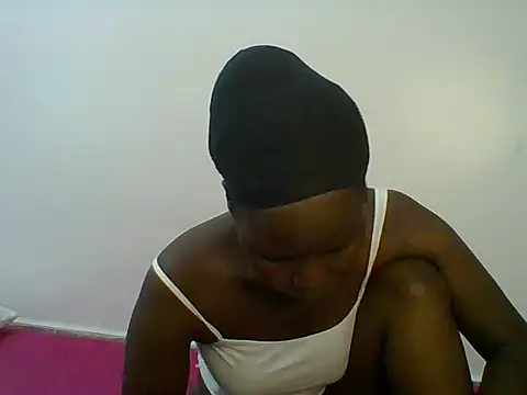 Snapshot of Creamy_Hotpussy25 chatting on July 21, 2026, 1:57 pm Creamy Hotpussy25 online show from July 21, 2026, 1:57 pm