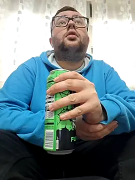 Javier bear online show from November 20, 2025, 3:01 pm