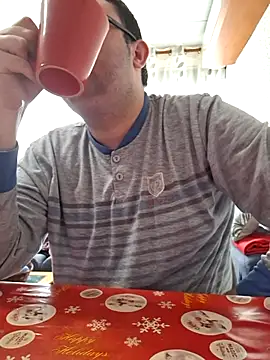 Javier bear online show from February 28, 2026, 9:21 am