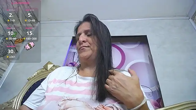 Snapshot of karito_mature17 chatting on April 18, 2026, 11:14 am karito mature17 online show from April 18, 2026, 11:14 am