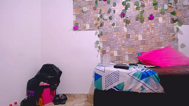 MaidenGame online show from March 13, 2025, 10:21 pm