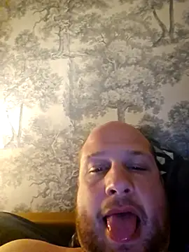 Snapshot of destructeur6 chatting on April 8, 2026, 7:03 pm destructeur6 online show from April 8, 2026, 7:03 pm