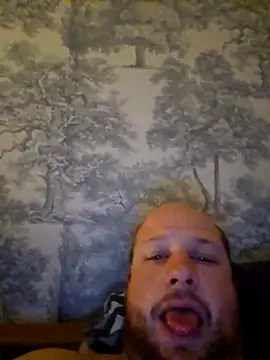 Snapshot of destructeur6 chatting on April 14, 2026, 6:03 pm destructeur6 online show from April 14, 2026, 6:03 pm