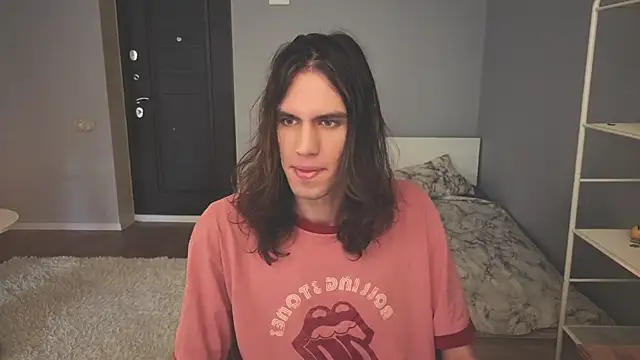 mollymila online show from April 10, 2026, 5:45 am