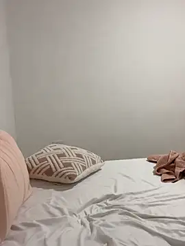 EmiliaCatalina online show from September 24, 2025, 11:52 pm