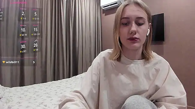 Mika Ray online show from November 9, 2025, 11:14 pm