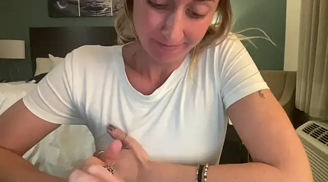 Aggbb online show from January 19, 2025, 1:43 am