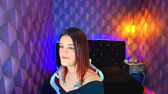 LiaHarryis online show from December 19, 2025, 6:37 pm