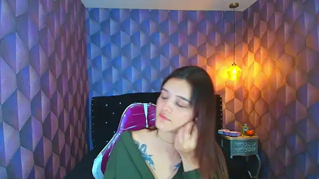 LiaHarryis online show from March 18, 2026, 3:59 pm