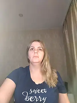 Lady nice cat online show from February 3, 2025, 12:14 pm