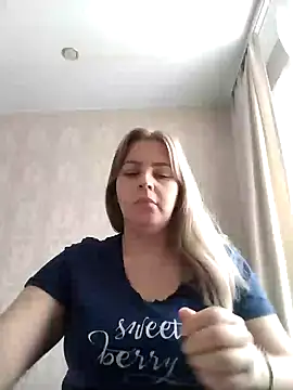 Lady nice cat online show from February 5, 2025, 3:02 am