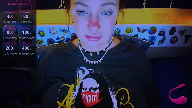 EllieOz online show from March 16, 2025, 11:04 pm