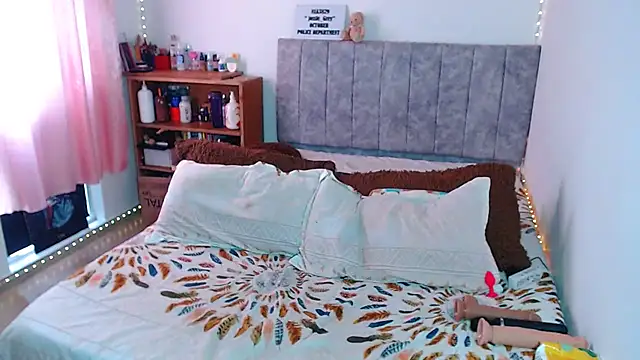 JossieGrey online show from February 5, 2025, 1:22 pm