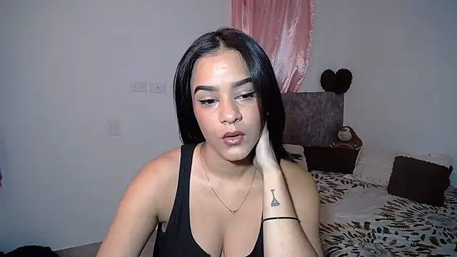 JossieGrey online show from June 27, 2026, 11:04 am