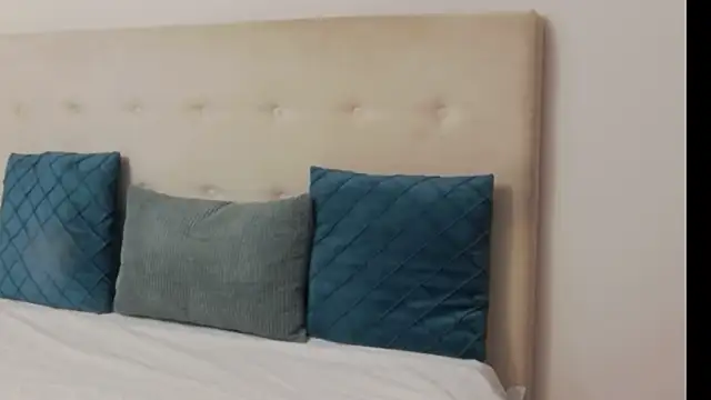 CassieHilton online show from September 25, 2025, 8:23 pm