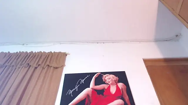 Snapshot of seleneh chatting on January 27, 2025, 9:33 pm seleneh online show from January 27, 2025, 9:33 pm