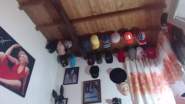 Snapshot of seleneh chatting on March 21, 2025, 9:12 pm seleneh online show from March 21, 2025, 9:12 pm