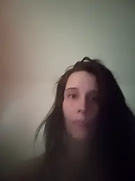 LauraBaby online show from February 27, 2026, 1:44 pm