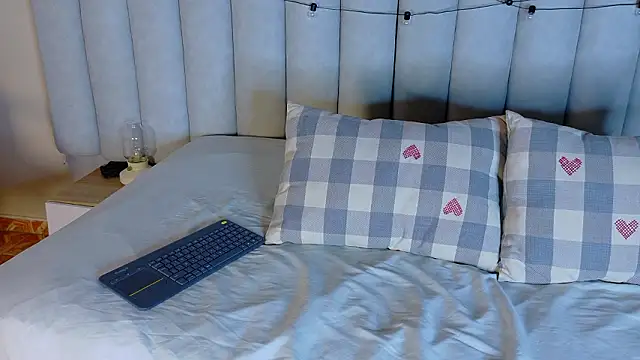 nahomi campbell online show from March 2, 2026, 7:54 pm