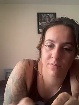 Snapshot of Miss_emilee chatting on August 1, 2026, 12:59 pm Miss emilee online show from August 1, 2026, 12:59 pm