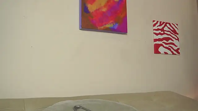 Snapshot of roselinedior chatting on March 19, 2025, 7:38 pm roselinedior online show from March 19, 2025, 7:38 pm