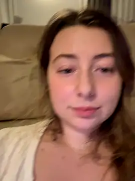 curvyflawless online show from November 18, 2025, 6:12 pm