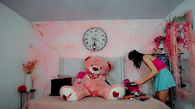 maria camilacms online show from February 13, 2026, 6:15 pm