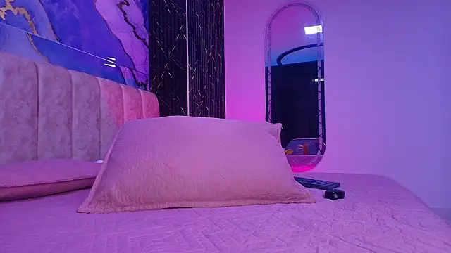 arl chloee online show from March 12, 2026, 3:01 am