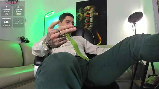 Nicolas Fellener online show from December 20, 2025, 5:03 am