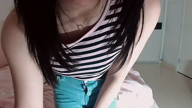 -Lucky Girl online show from October 26, 2025, 2:34 pm