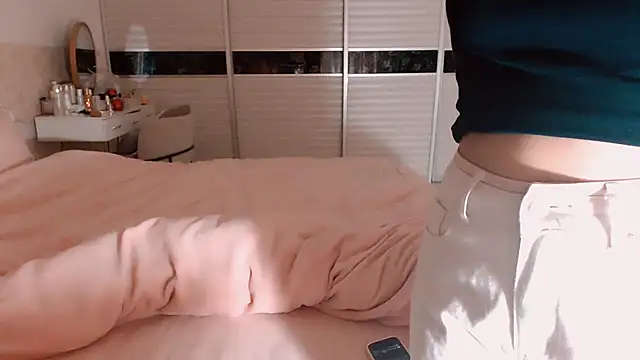 -Lucky Girl online show from February 25, 2026, 1:26 am