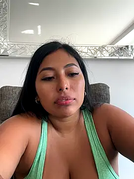 emmyjhonson07 online show from September 9, 2025, 2:16 pm