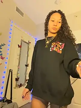  Neeka  online show from November 20, 2025, 3:12 pm