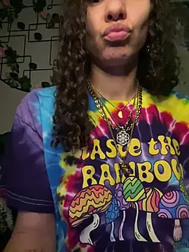  Neeka  online show from February 8, 2026, 4:05 am