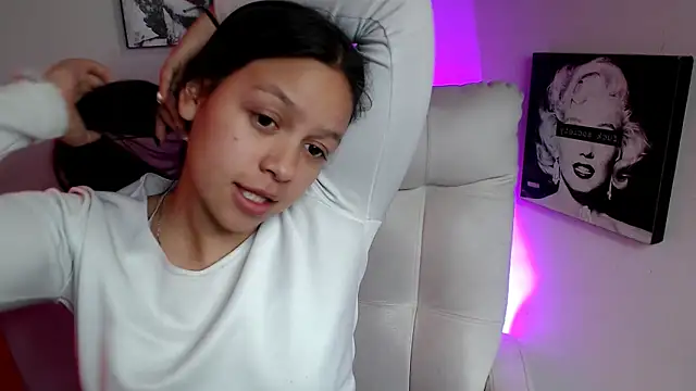 SamanthaRoldaan online show from March 17, 2025, 8:30 pm