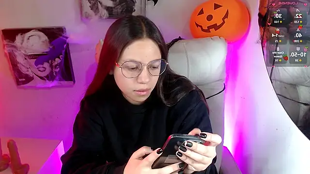 SamanthaRoldaan online show from November 5, 2025, 2:50 pm