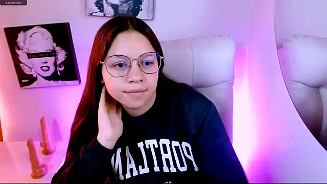 SamanthaRoldaan online show from March 3, 2026, 2:34 pm