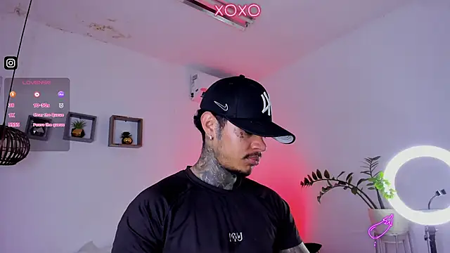 Snapshot of JordanSmiith_ chatting on January 20, 2025, 9:01 pm JordanSmiith online show from January 20, 2025, 9:01 pm