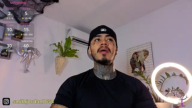 Snapshot of JordanSmiith_ chatting on October 17, 2025, 8:22 pm JordanSmiith online show from October 17, 2025, 8:22 pm