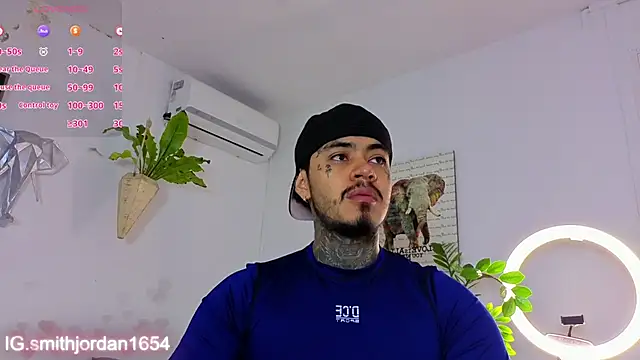 JordanSmiith  online show from November 26, 2025, 8:32 pm