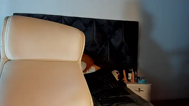 Snapshot of Linisprincehot69 chatting on March 20, 2025, 8:09 am Linisprincehot69 online show from March 20, 2025, 8:09 am