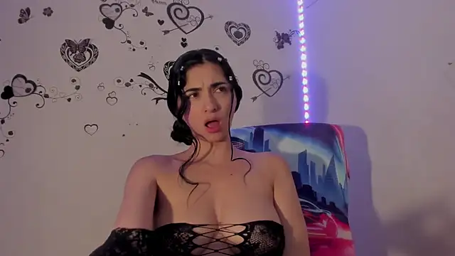 Linisprincehot69 online show from June 26, 2026, 4:50 am