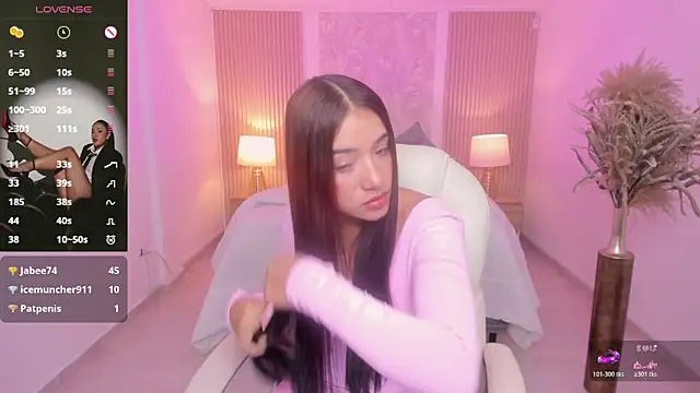 Snapshot of Antonella_Grayy chatting on April 25, 2026, 1:41 pm Antonella Grayy online show from April 25, 2026, 1:41 pm